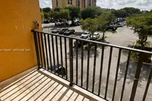 4721 NW 7th St, Miami, FL 33126 - Photo 7