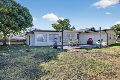 9401 NW 81st Ct, Tamarac, FL 33321 - Photo 51