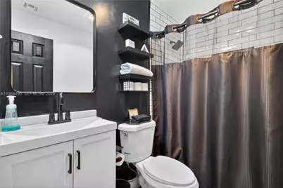 9401 NW 81st Ct, Tamarac, FL 33321 - Photo 41