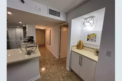 1717 N Bayshore Dr #A-1057, Miami, FL 33132 - Photo 7