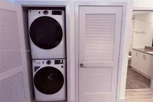 9000 Ramblewood Dr, Coral Springs, FL 33071 - Photo 19