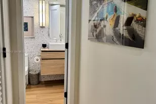 1045 10th St, Miami Beach, FL 33139 - Photo 15