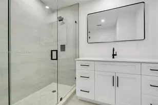 17887 78th Pl, Hialeah, FL 33015 - Photo 15