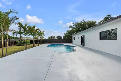 17887 78th Pl, Hialeah, FL 33015 - Photo 41