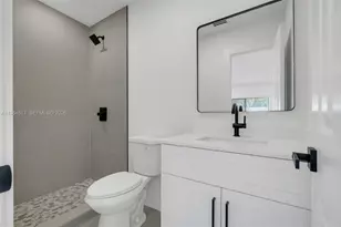 17887 78th Pl, Hialeah, FL 33015 - Photo 17