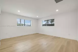 17887 78th Pl, Hialeah, FL 33015 - Photo 11