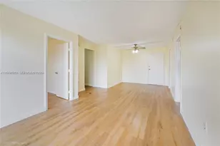 4801 NW 7th St, Miami, FL 33126 - Photo 13