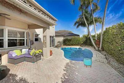 9465 SW 155th Ave, Miami, FL 33196 - Photo 3