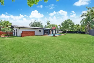 8270 SW 130th St, Pinecrest, FL 33156 - Photo 1