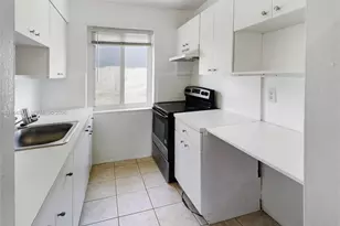 8100 Crespi Blvd, Miami Beach, FL 33141 - Photo 5