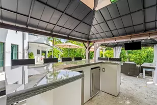 6180 Pine Tree Dr, Miami Beach, FL 33140 - Photo 53