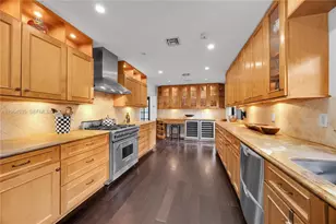 1648 Nocatee Dr, Miami, FL 33133 - Photo 11