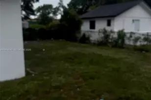 2169 NW 80th St, Miami, FL 33147 - Photo 9