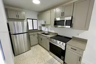 180 NE 57th St, Miami, FL 33137 - Photo 3