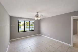 10722 W Clairmont Cir, Tamarac, FL 33321 - Photo 23