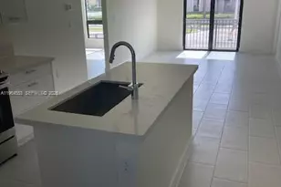 8167 NW 41st St, Doral, FL 33166 - Photo 7