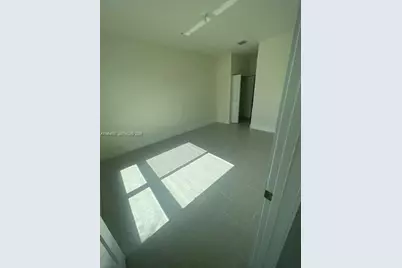 8167 NW 41st St #E-111, Doral, FL 33166 - Photo 11