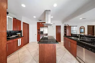 5990 SW 83rd St, South Miami, FL 33143 - Photo 7