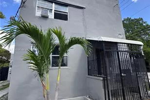 295 NE 55th St, Miami, FL 33137 - Photo 7