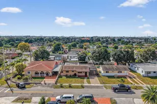 1010 W 33rd Pl, Hialeah, FL 33012 - Photo 7