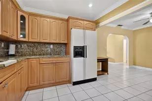 1010 W 33rd Pl, Hialeah, FL 33012 - Photo 31