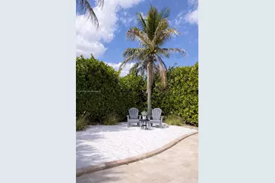 1920 Cedar Ct, Weston, FL 33327 - Photo 3