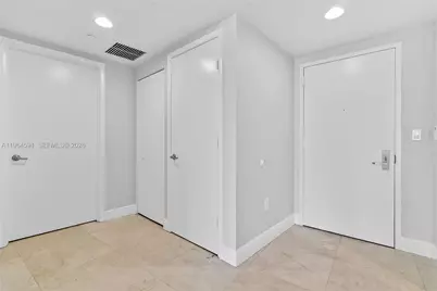 465 Brickell Ave #917, Miami, FL 33131 - Photo 11