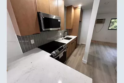 115 Salamanca Ave #6, Coral Gables, FL 33134 - Photo 1