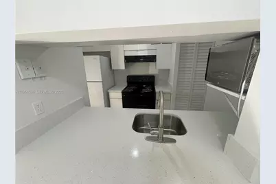 9700 Hammocks Blvd #204, Miami, FL 33196 - Photo 3