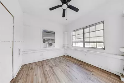 1342 NW 1st St, Miami, FL 33125 - Photo 23