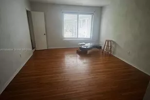 8110 Crespi Blvd, Miami Beach, FL 33141 - Photo 7