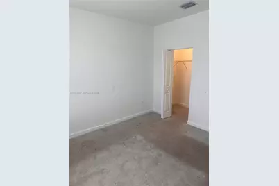 623 SE 13th St Cir, Homestead, FL 33034 - Photo 9