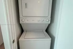 500 Brickell Ave, Miami, FL 33131 - Photo 7