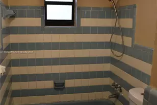 1622 NW 65th St, Miami, FL 33147 - Photo 5