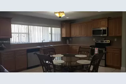 9835 SW 56th St, Miami, FL 33165 - Photo 7