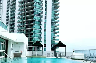 218 SE 14th St, Miami, FL 33131 - Photo 13