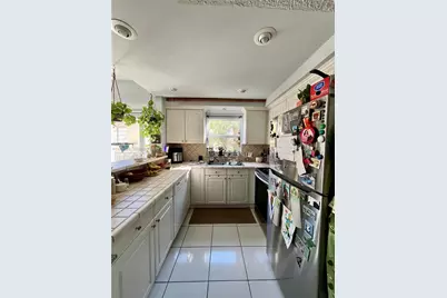 1960 Marseille Dr #204, Miami Beach, FL 33141 - Photo 5