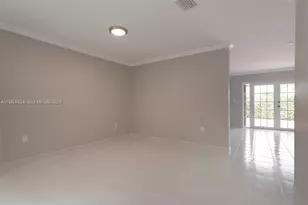 6811 SW 105th Ct, Miami, FL 33173 - Photo 5
