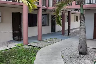 5400 W 21st Ct, Hialeah, FL 33016 - Photo 23