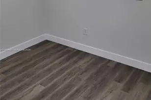 5400 W 21st Ct, Hialeah, FL 33016 - Photo 13