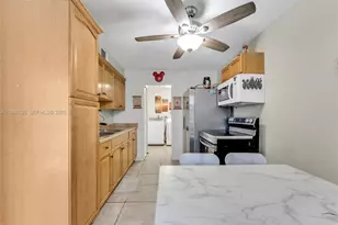 19137 NW 47th Ave, Miami Gardens, FL 33055 - Photo 5