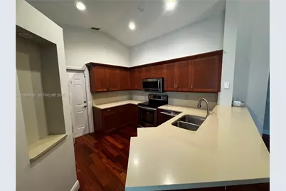 1536 Presidio Dr, Weston, FL 33327 - Photo 11