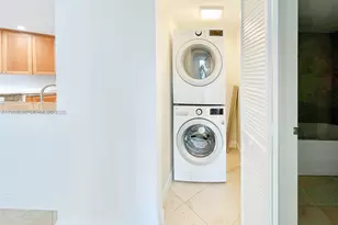 55 Merrick Wy, Coral Gables, FL 33134 - Photo 33