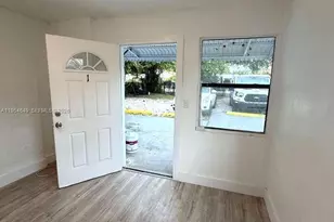 326 NW 96th St, Miami, FL 33150 - Photo 5