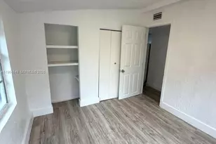 326 NW 96th St, Miami, FL 33150 - Photo 17