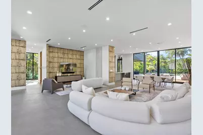 871 NE 83rd St, Miami, FL 33138 - Photo 13