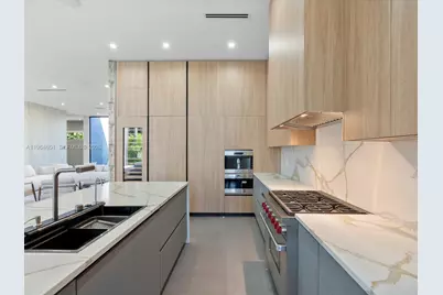 871 NE 83rd St, Miami, FL 33138 - Photo 3