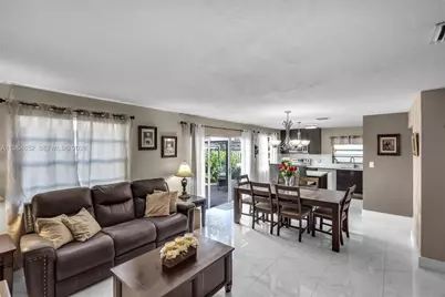 8253 NW 192nd Ter, Hialeah, FL 33015 - Photo 9