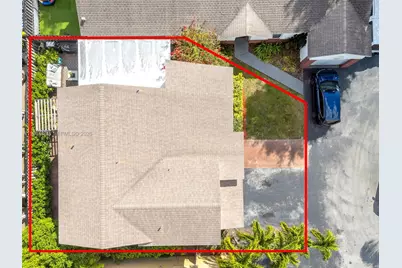 8253 NW 192nd Ter, Hialeah, FL 33015 - Photo 35