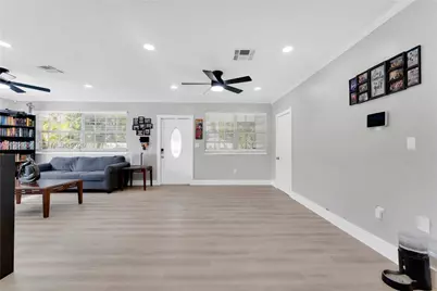 16895 NE 4th Pl, North Miami Beach, FL 33162 - Photo 11